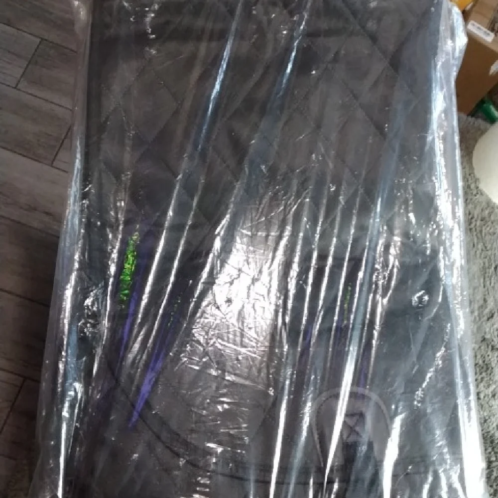 Black Pets Quilted Car Seat Cover